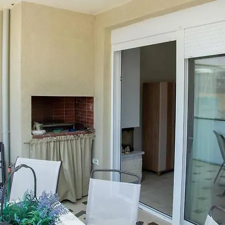 Afrodite Villa Néa Péramos