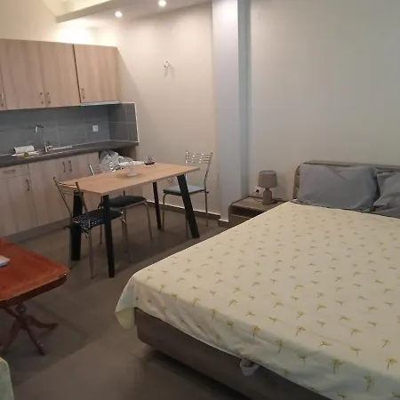 Afrodite Villa Néa Péramos